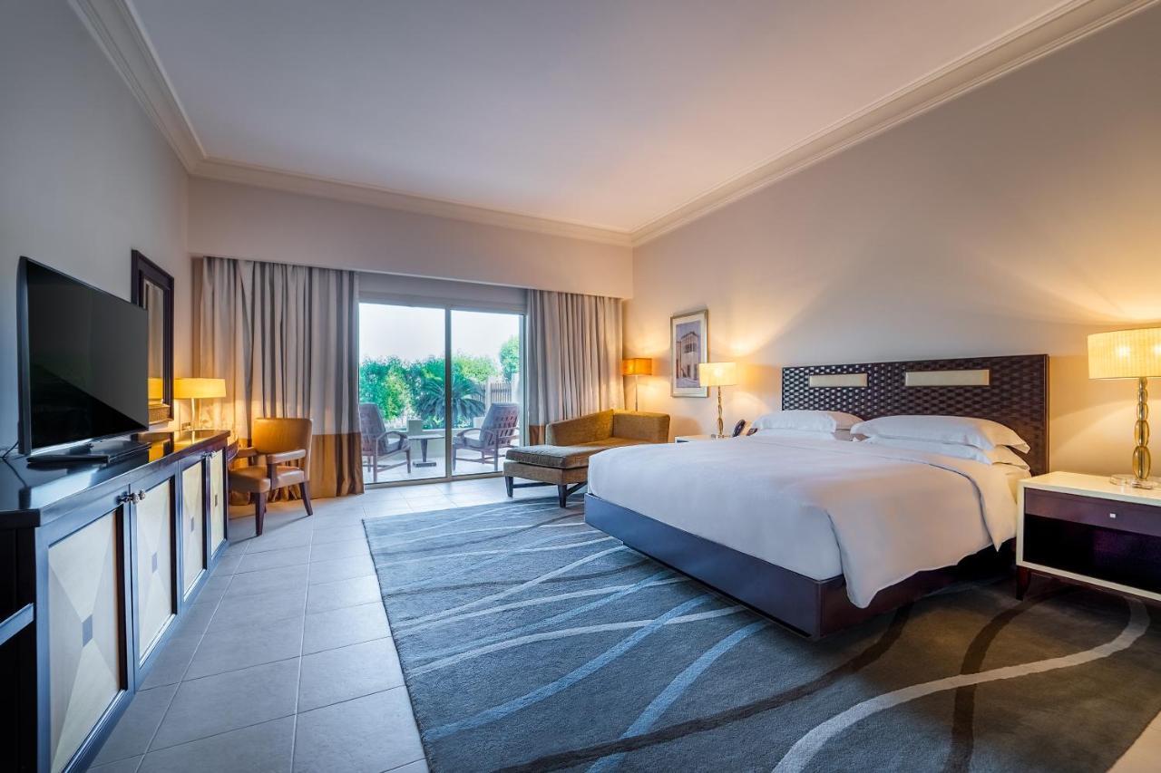 Grand Hyatt & Hotel 5*