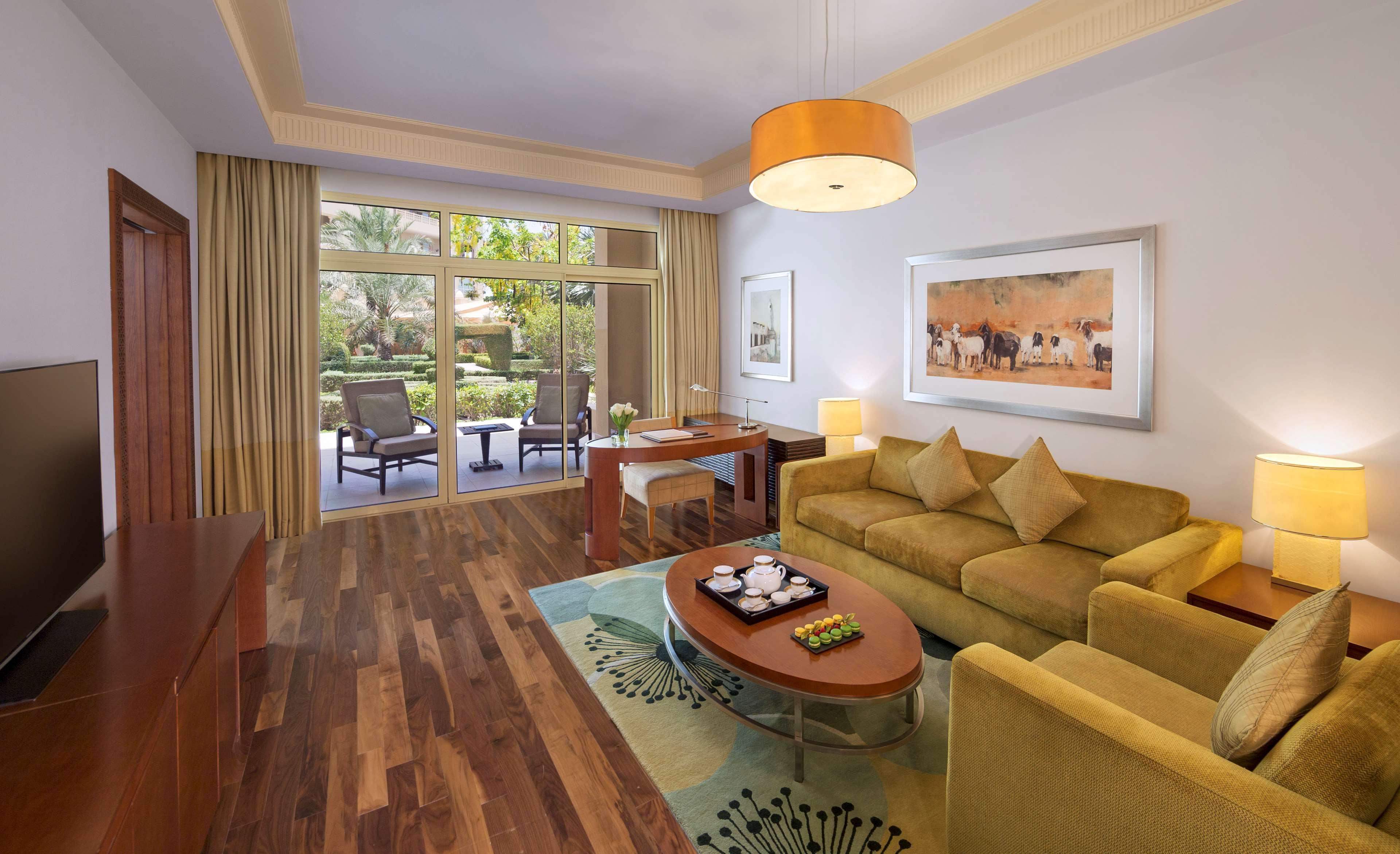 Grand Hyatt &