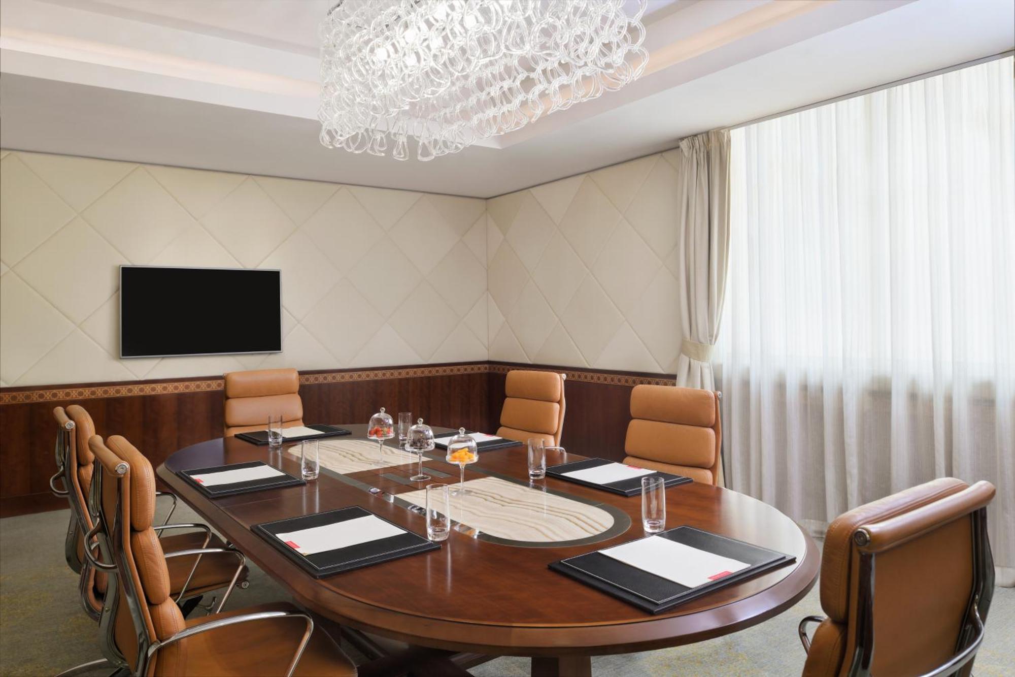 Grand Hyatt & 5*