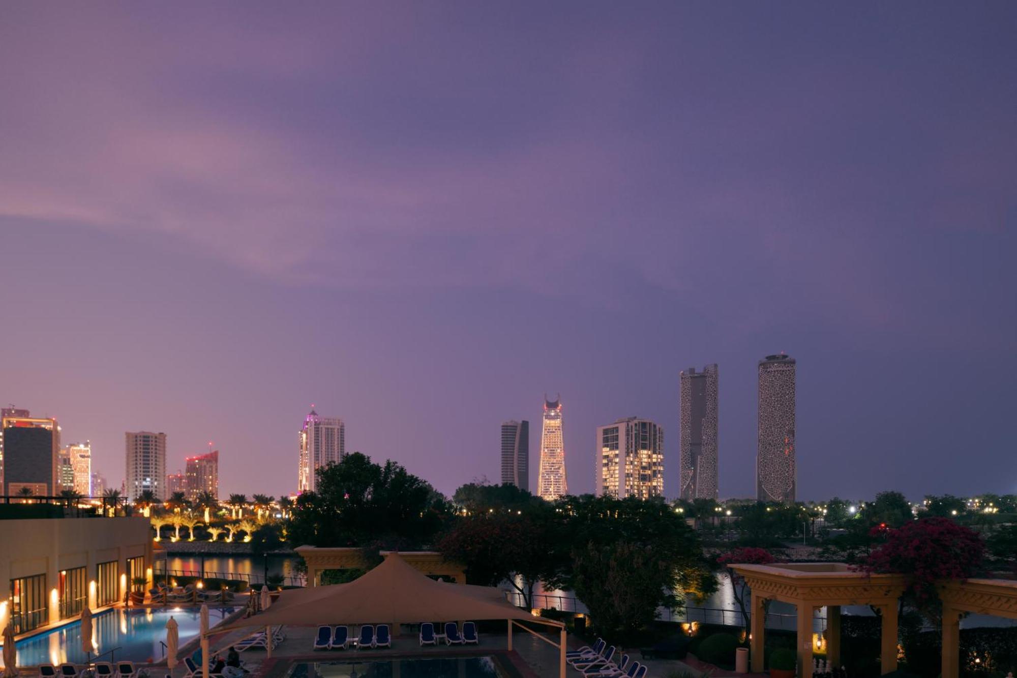 Grand Hyatt &