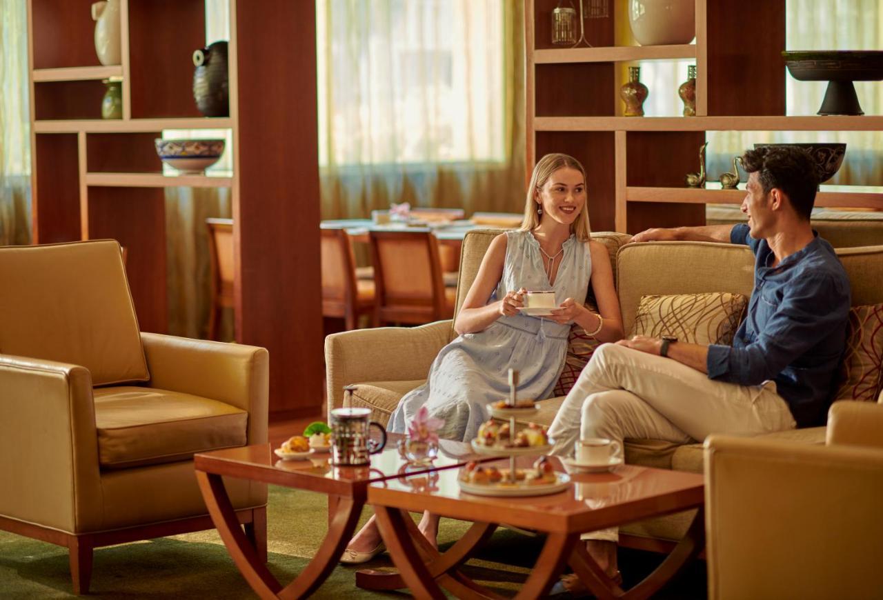 Grand Hyatt & Готель